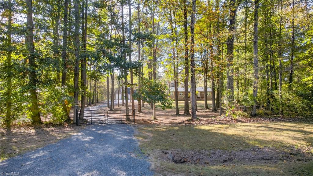 property viewer photo 45