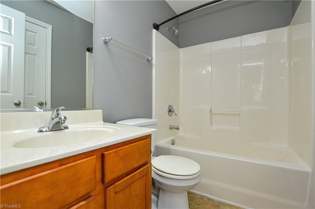 property viewer photo 15