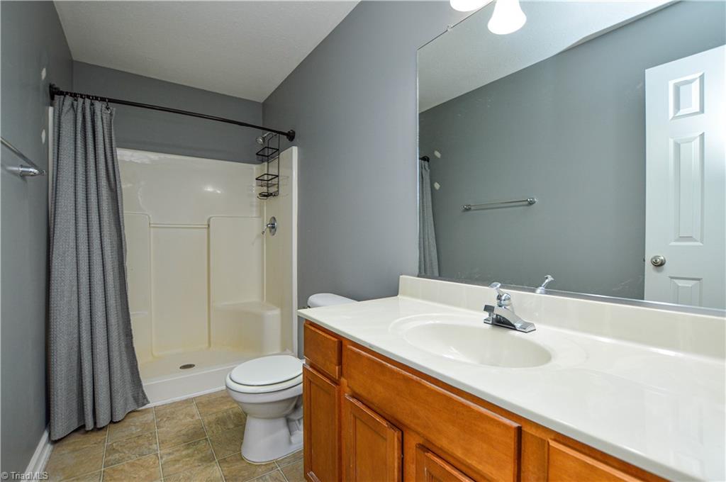 property viewer photo 23
