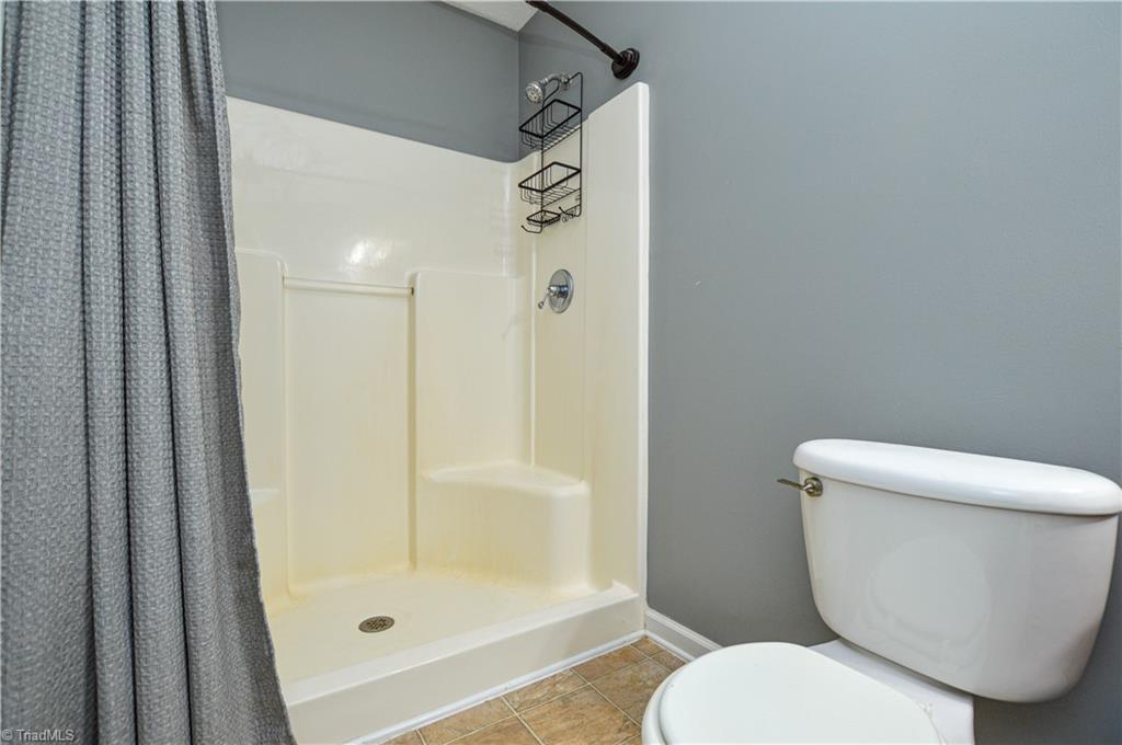 property viewer photo 25