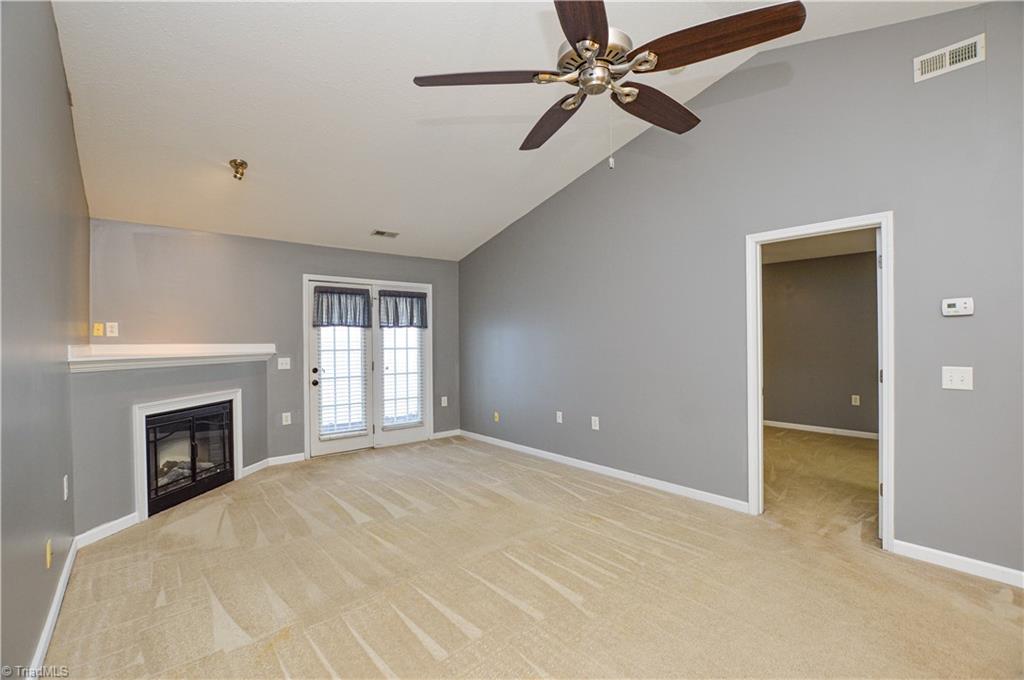 property viewer photo 4