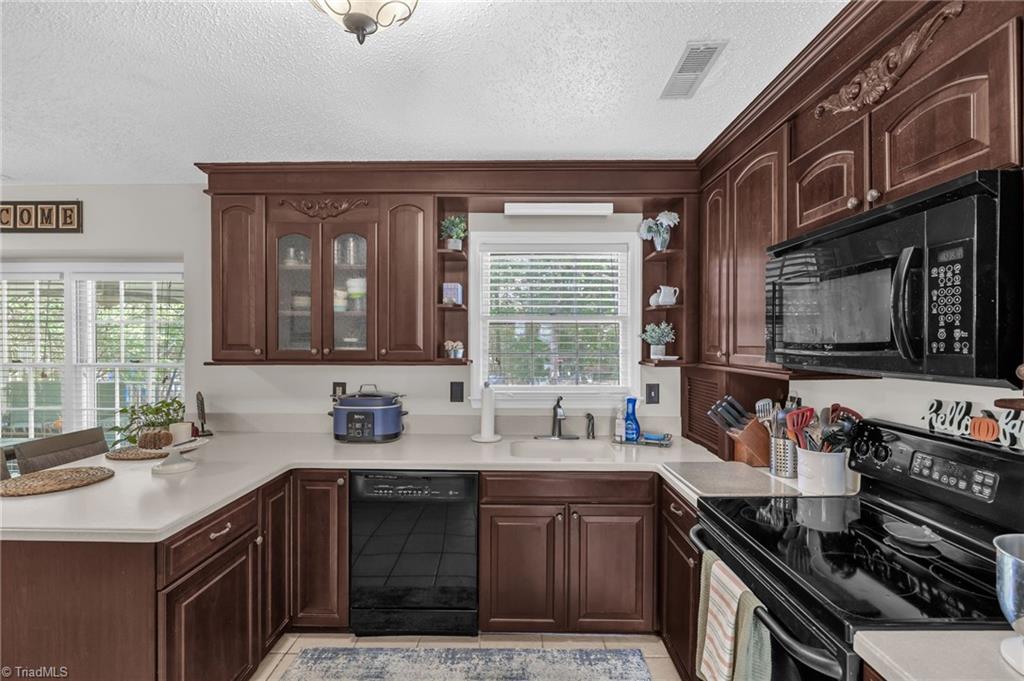 property viewer photo 13