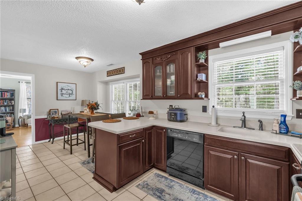 property viewer photo 15