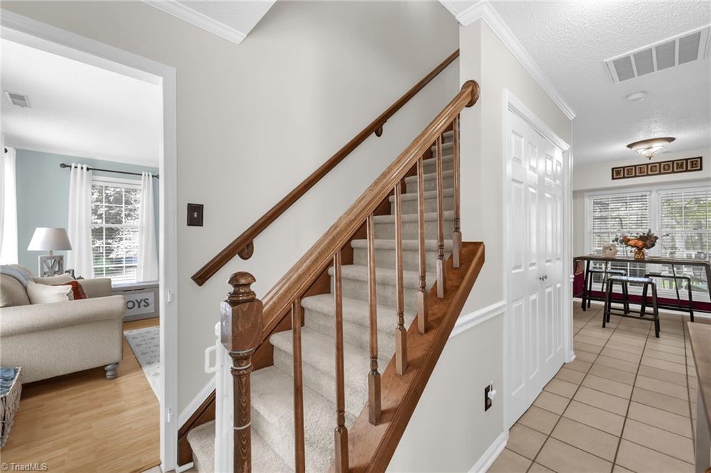property viewer photo 6