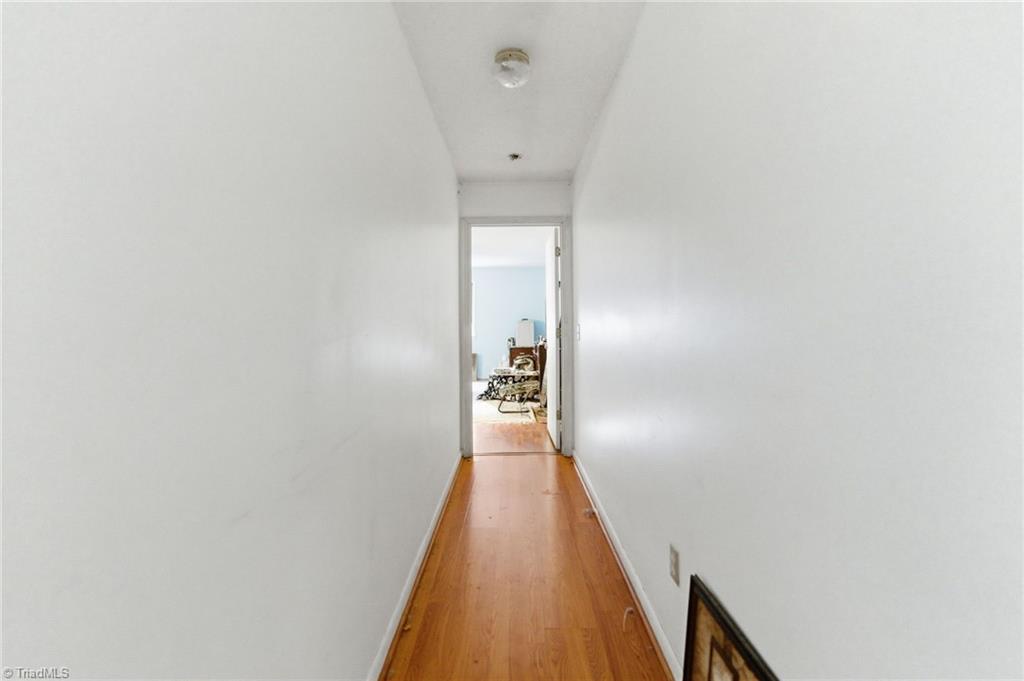 property viewer photo 7