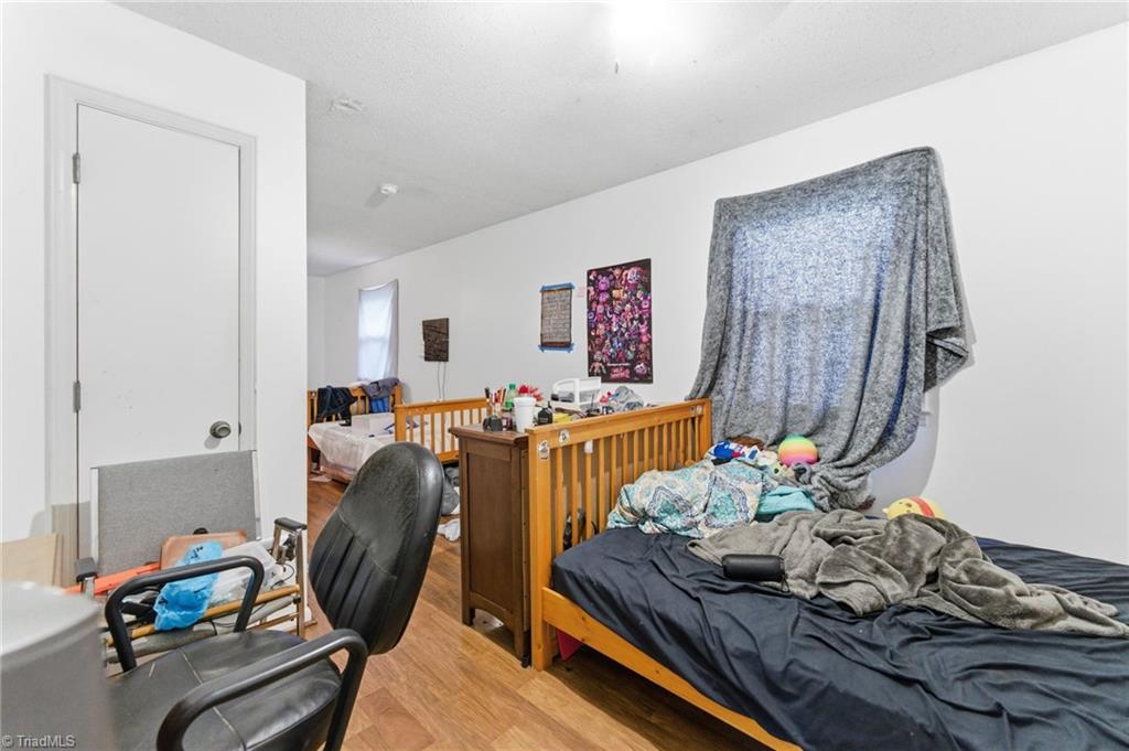 property viewer photo 8