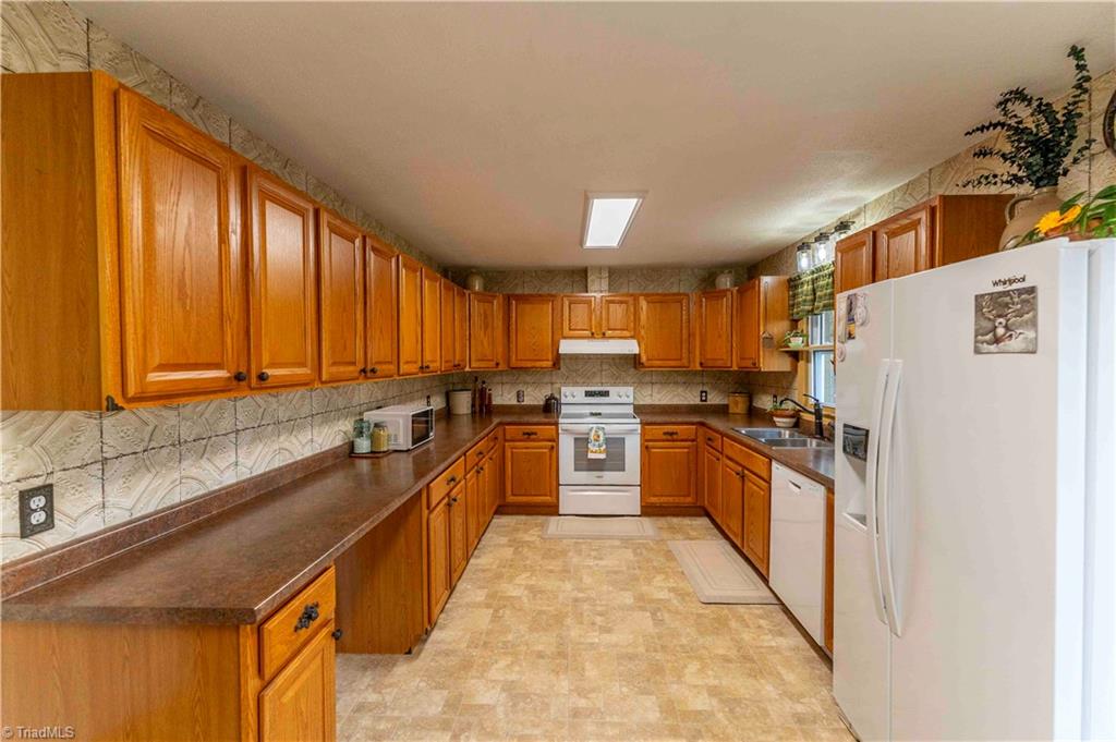 property viewer photo 15
