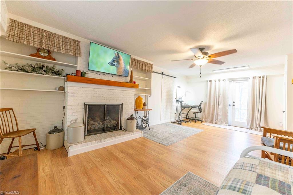 property viewer photo 20