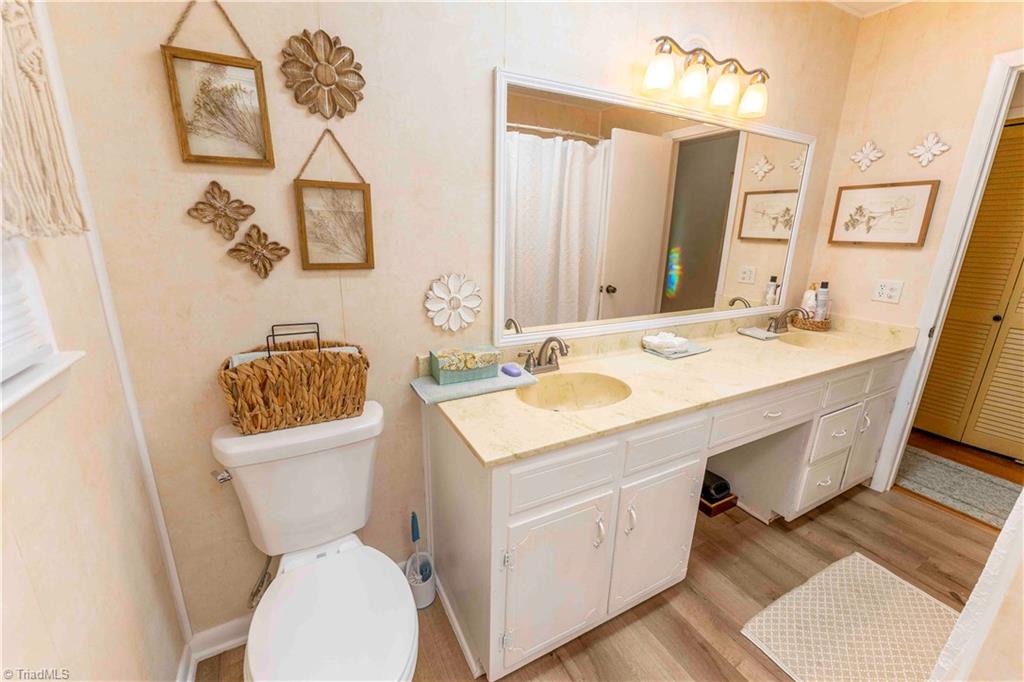 property viewer photo 24