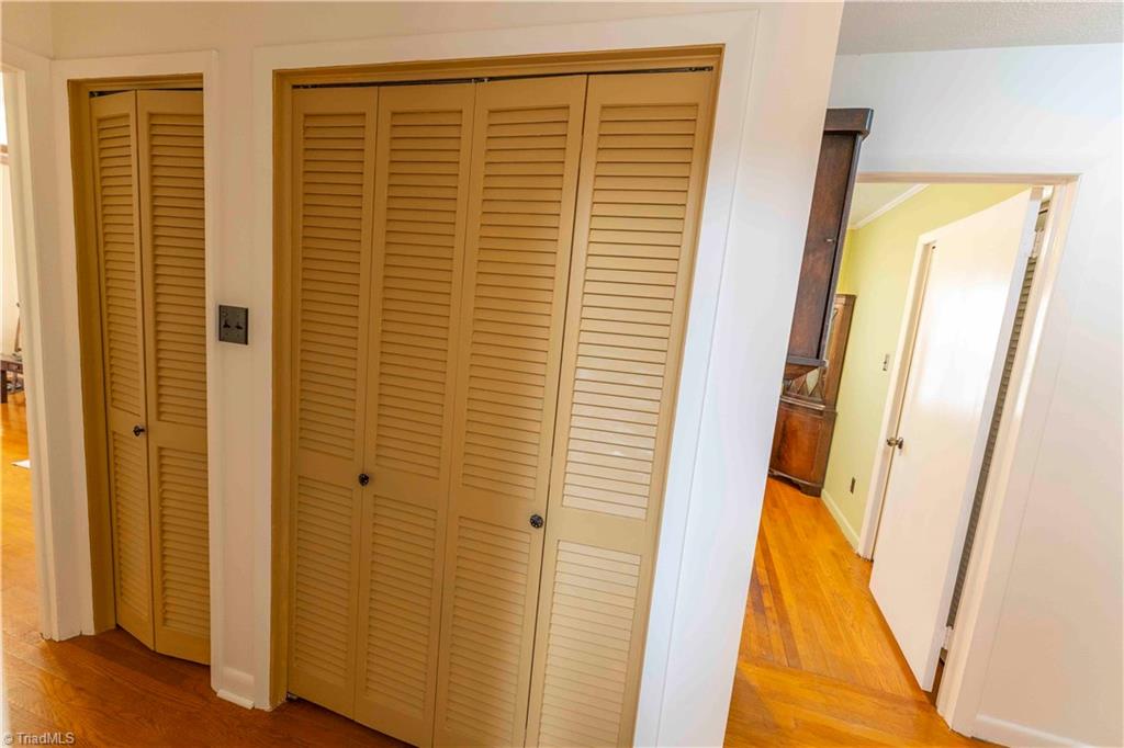 property viewer photo 27