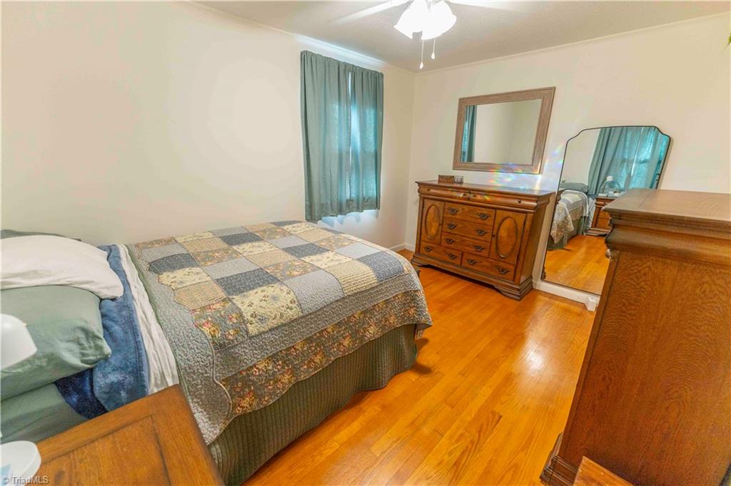 property viewer photo 33