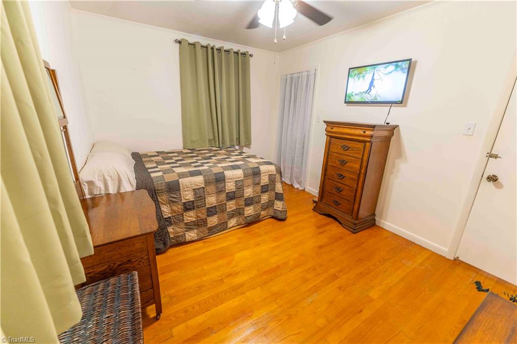 property viewer photo 37