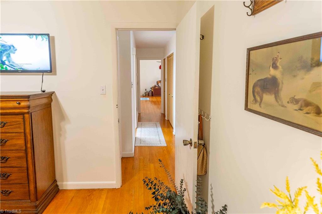 property viewer photo 38