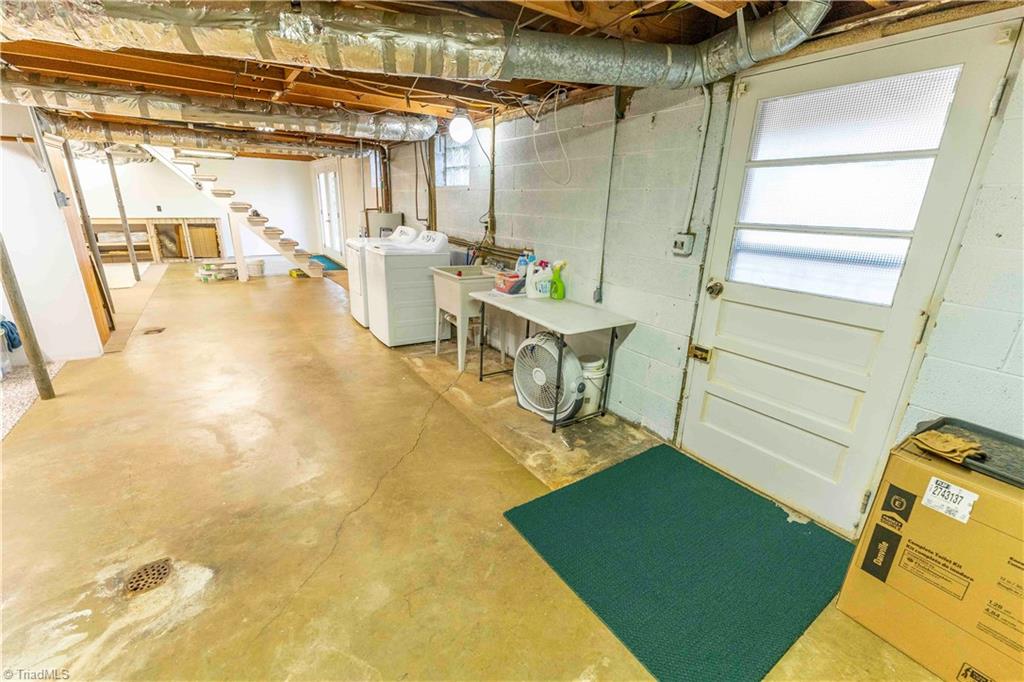 property viewer photo 45