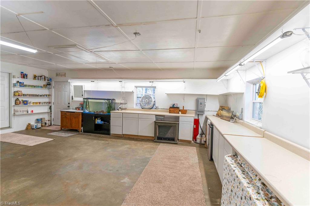property viewer photo 47