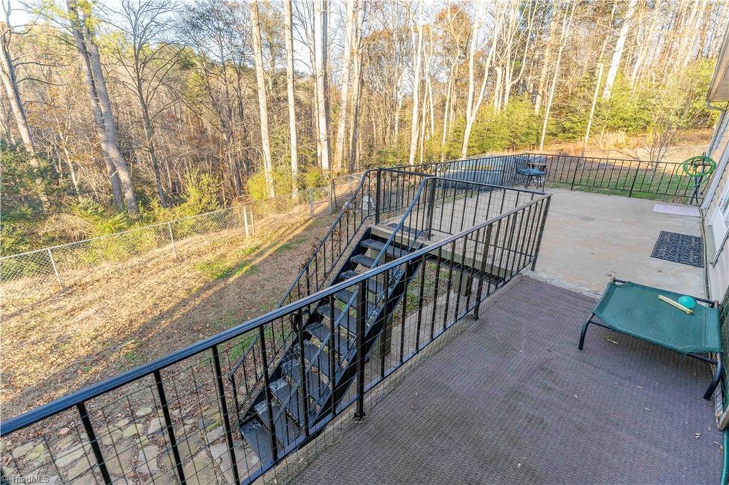 property viewer photo 9