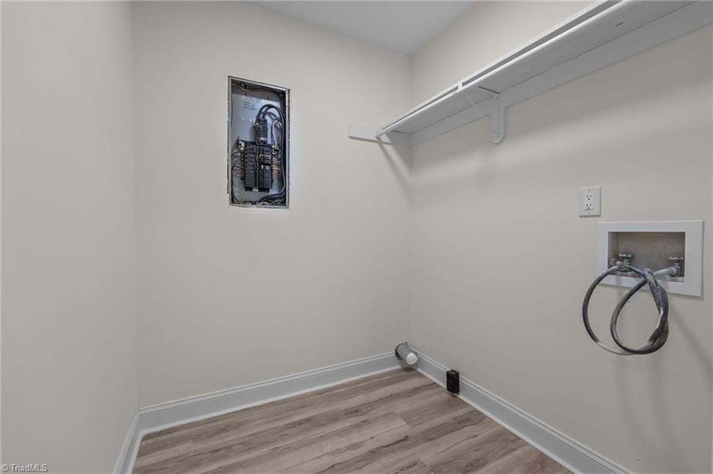 property viewer photo 12