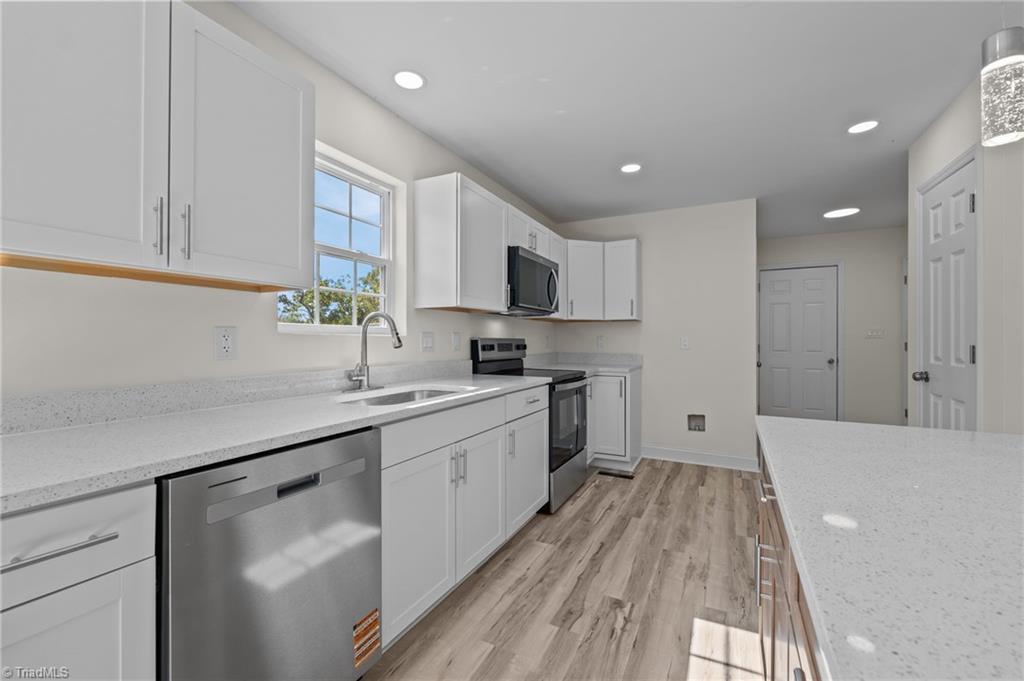 property viewer photo 15
