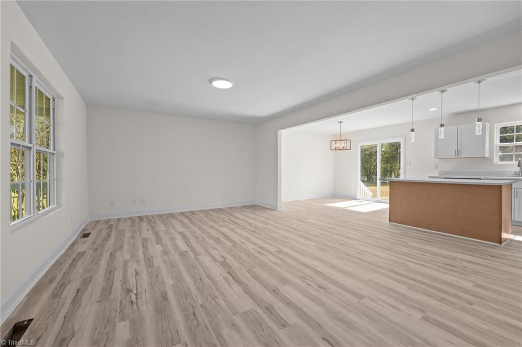 property viewer photo 17