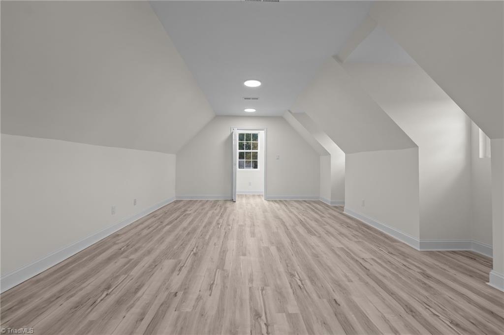 property viewer photo 22