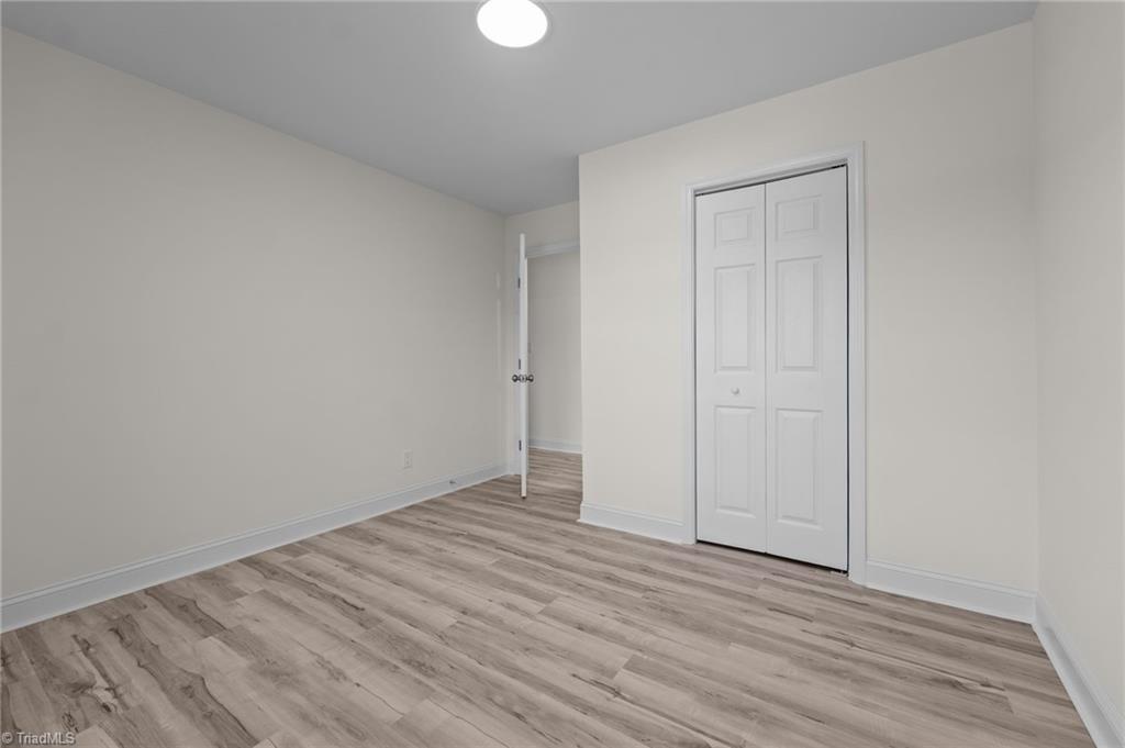 property viewer photo 27