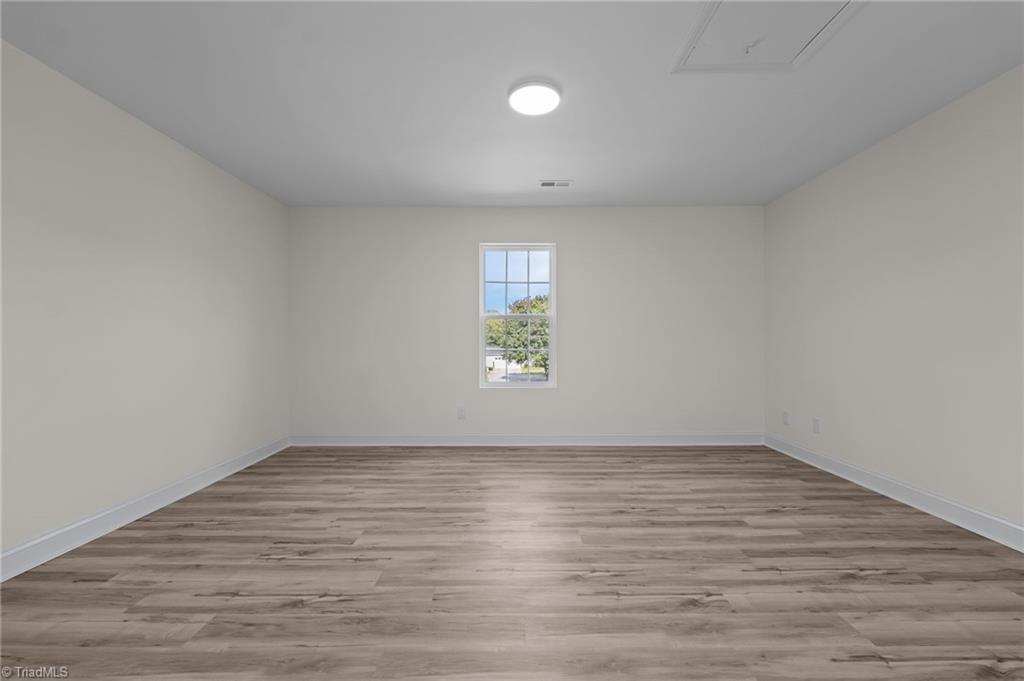 property viewer photo 30