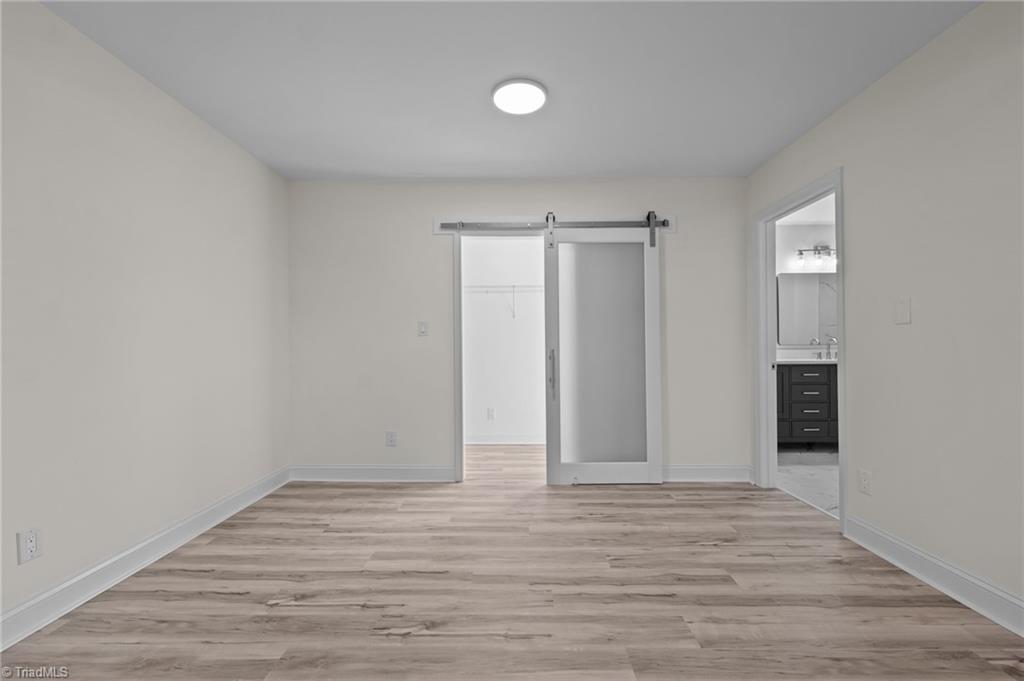 property viewer photo 32