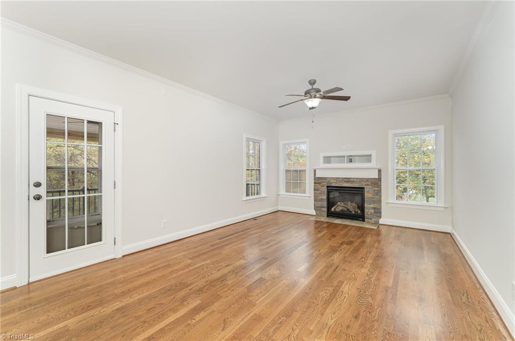 property viewer photo 10