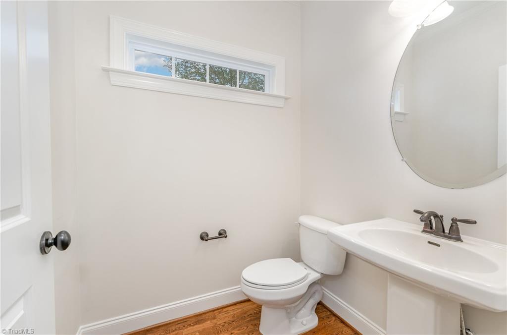 property viewer photo 25