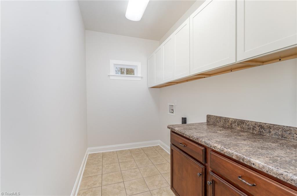 property viewer photo 26