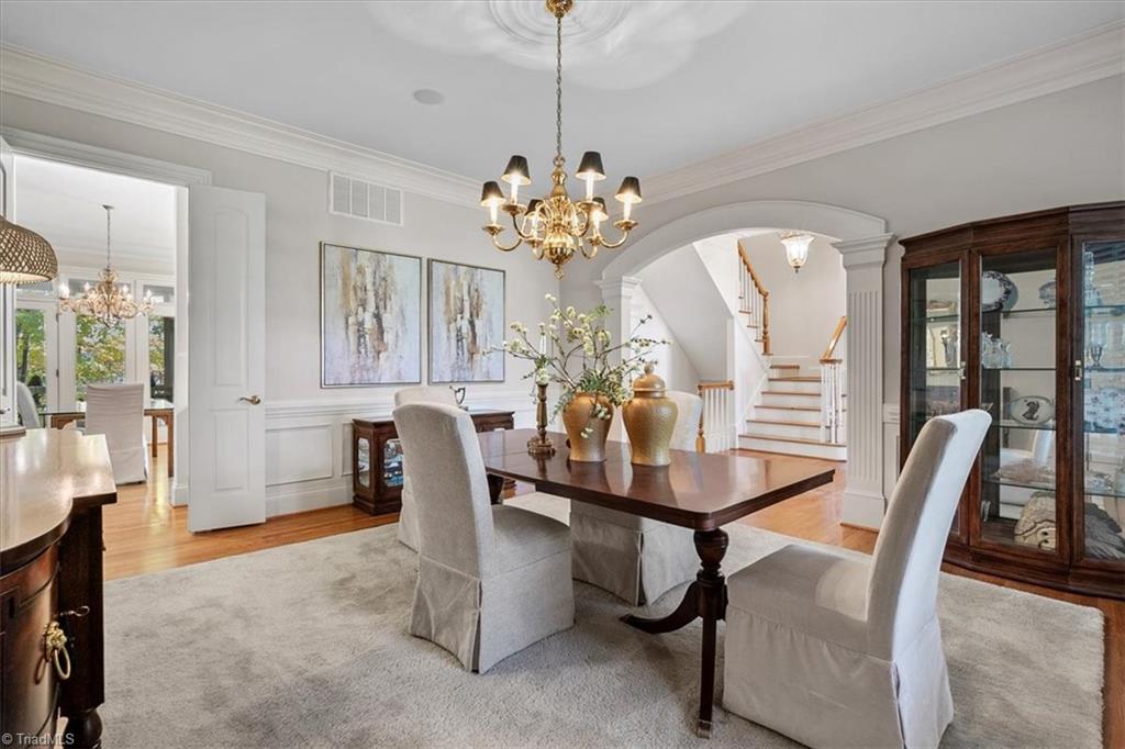 property viewer photo 10