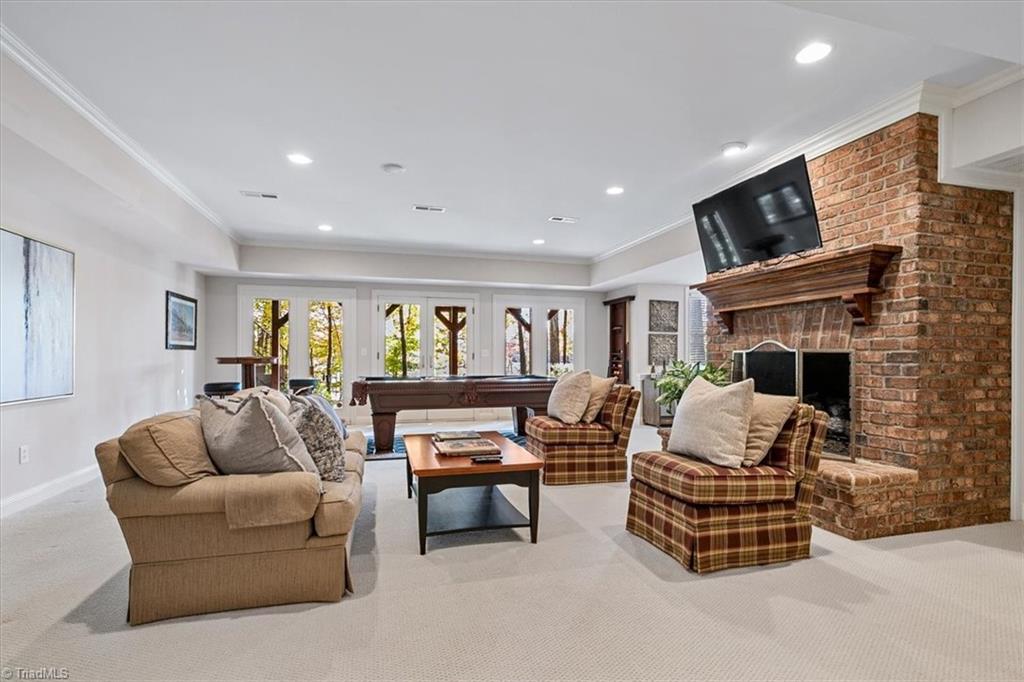property viewer photo 24