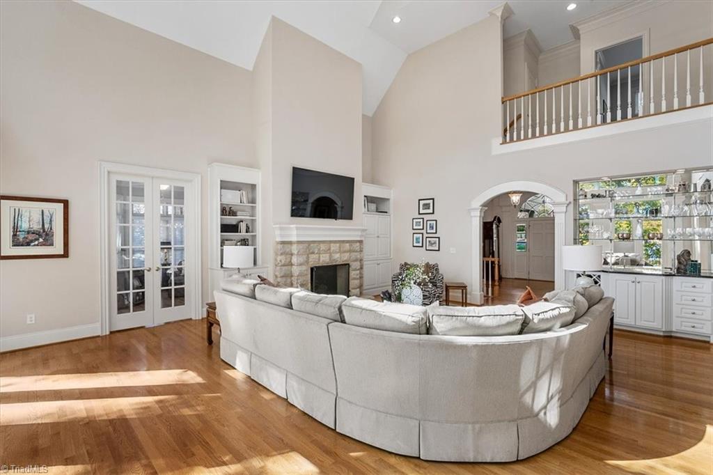 property viewer photo 6