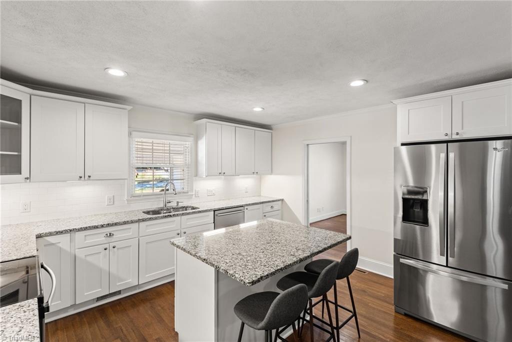 property viewer photo 12