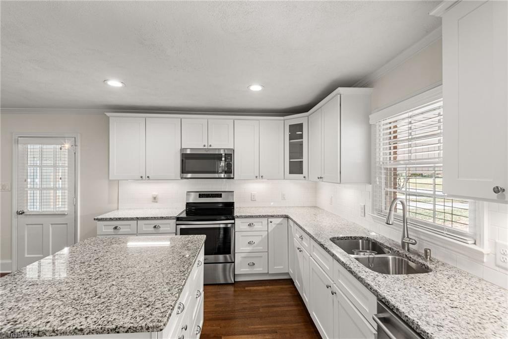 property viewer photo 14