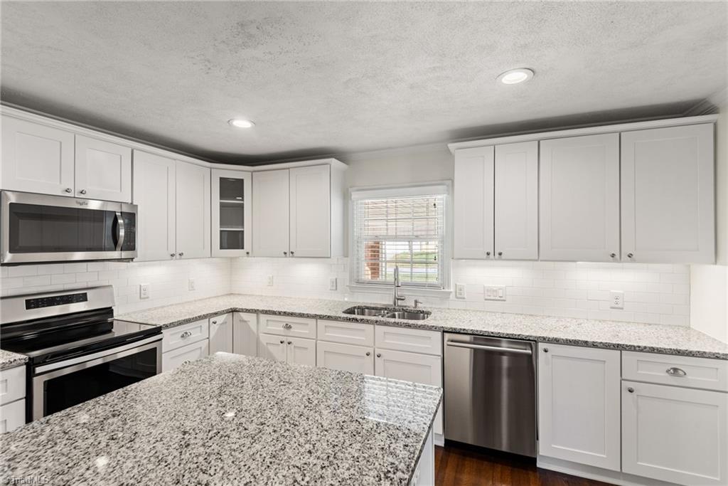 property viewer photo 15