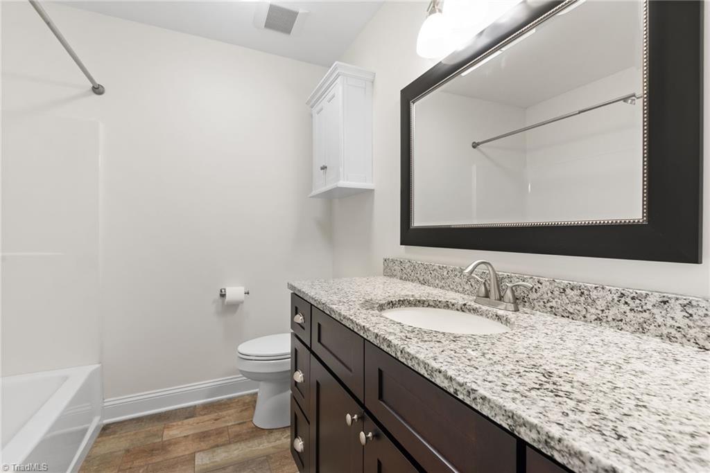 property viewer photo 32