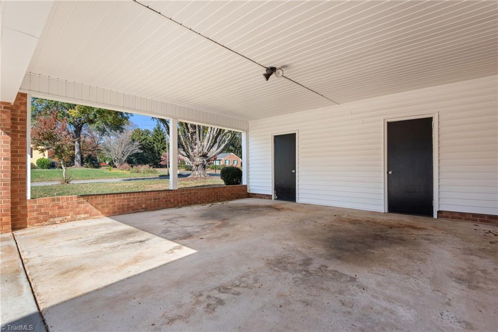 property viewer photo 4