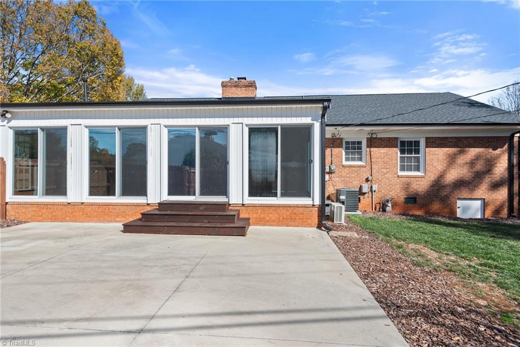 property viewer photo 6