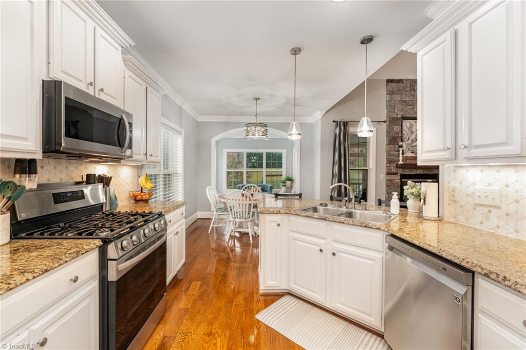 property viewer photo 13