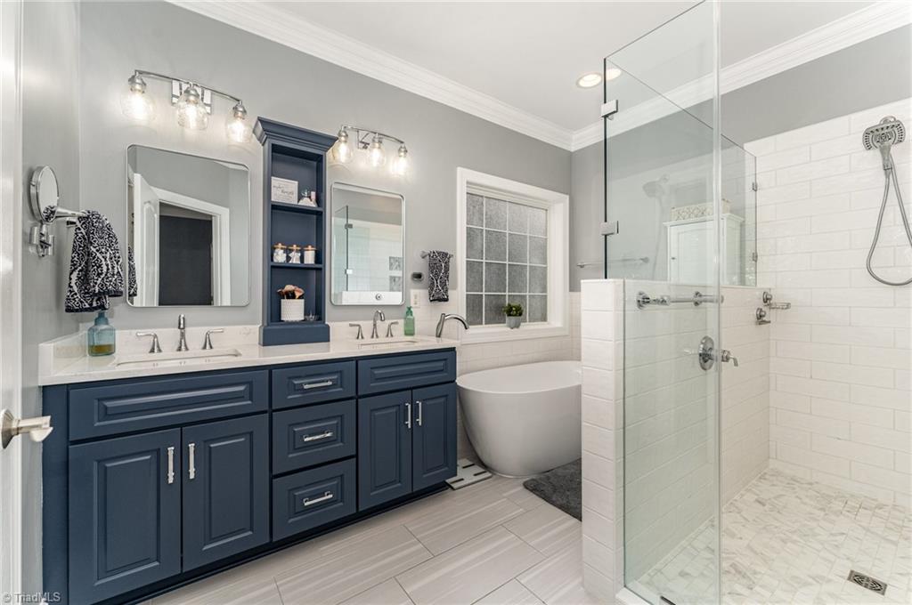 property viewer photo 24