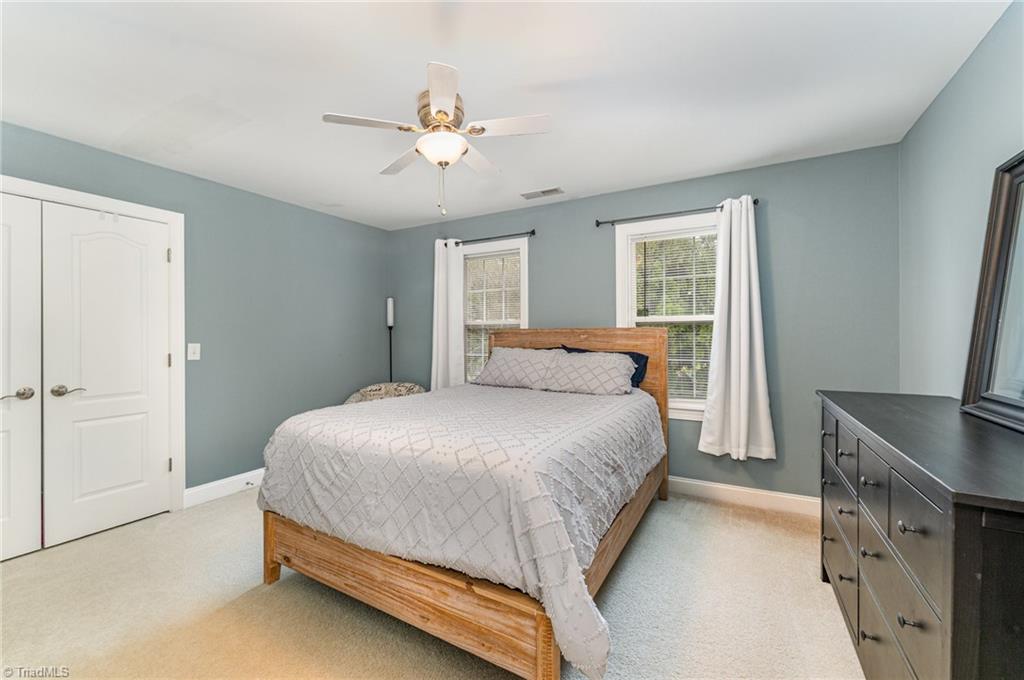 property viewer photo 26