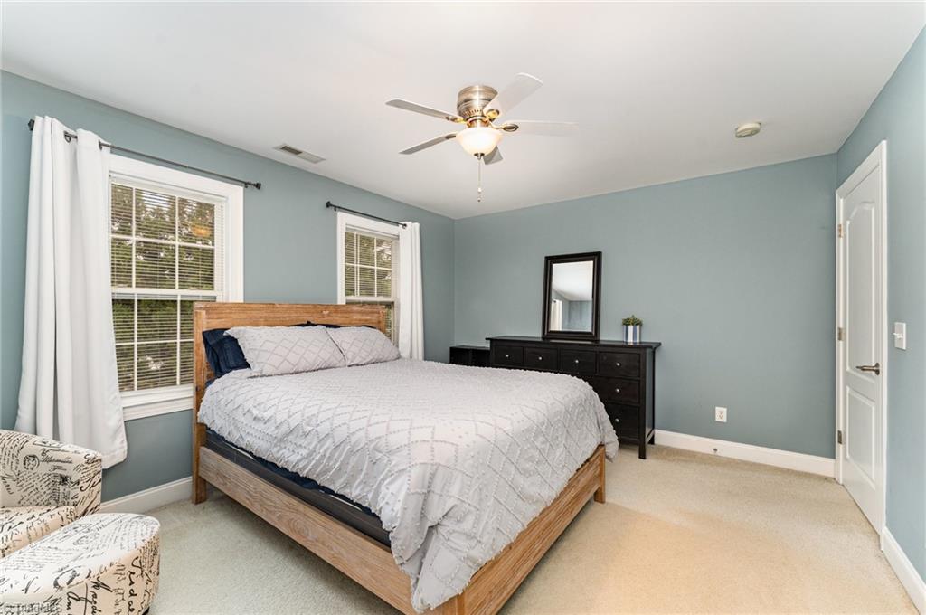 property viewer photo 27