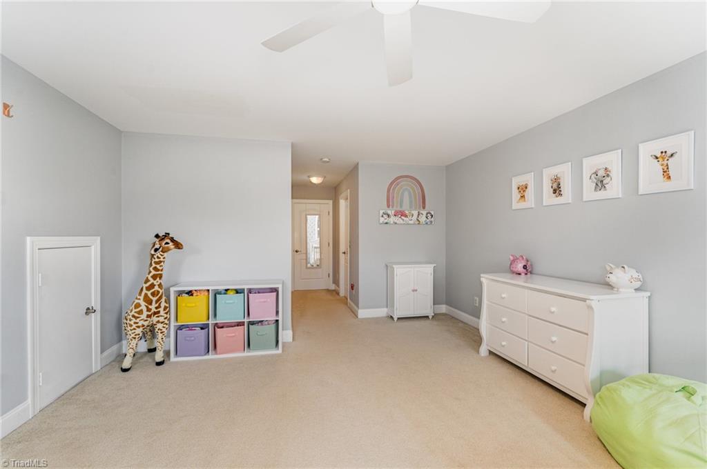 property viewer photo 32