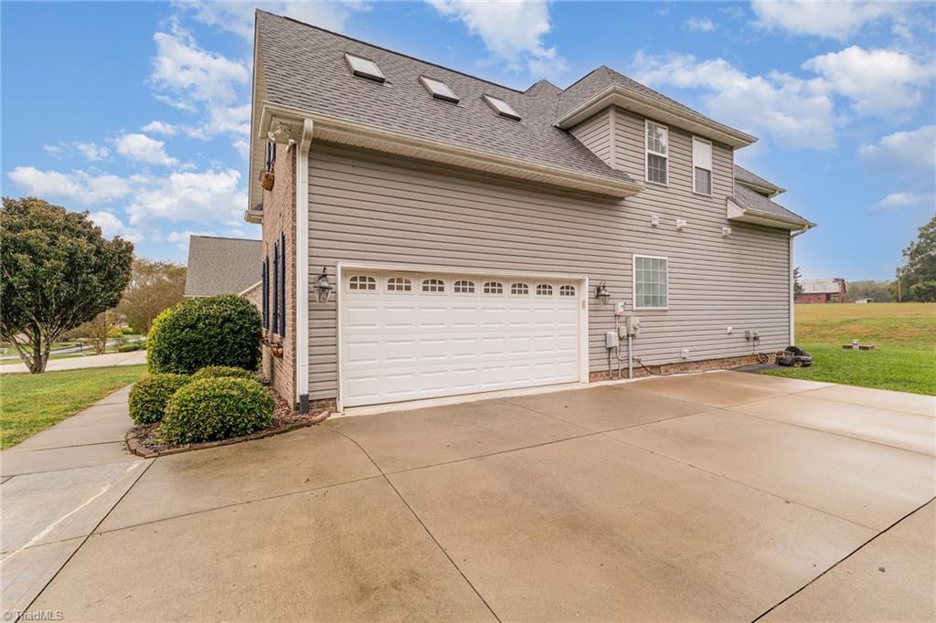 property viewer photo 35