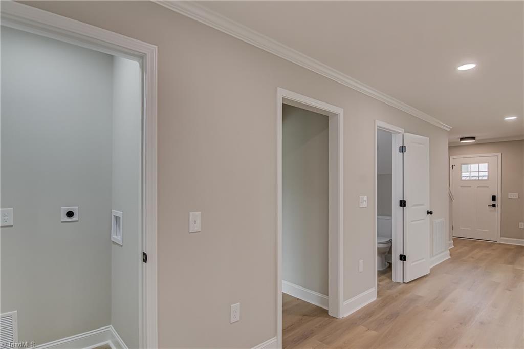 property viewer photo 19
