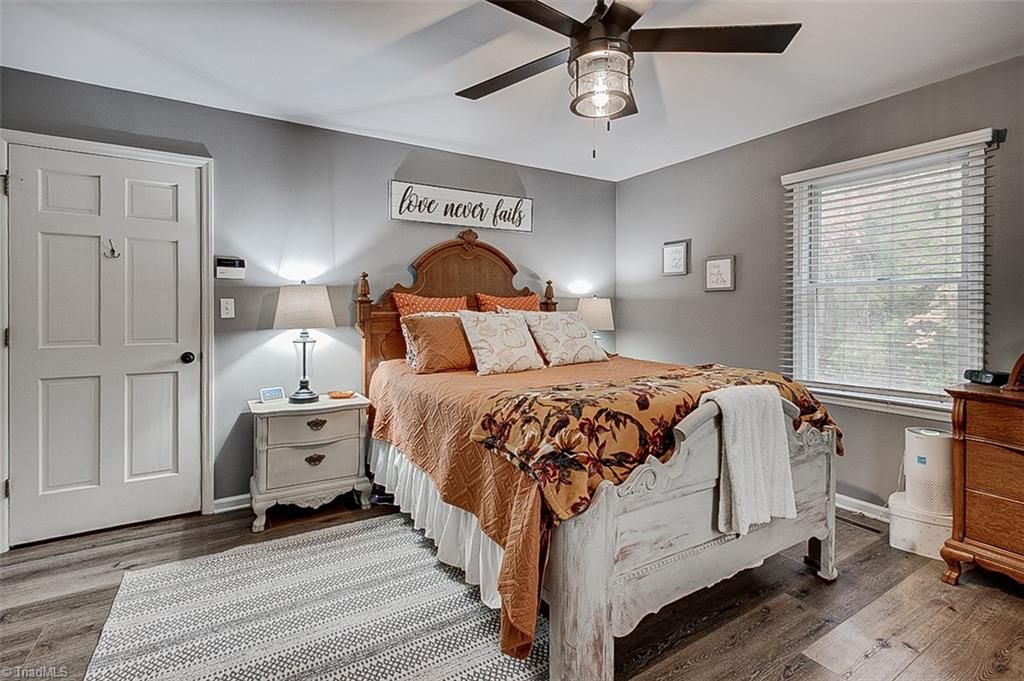 property viewer photo 10