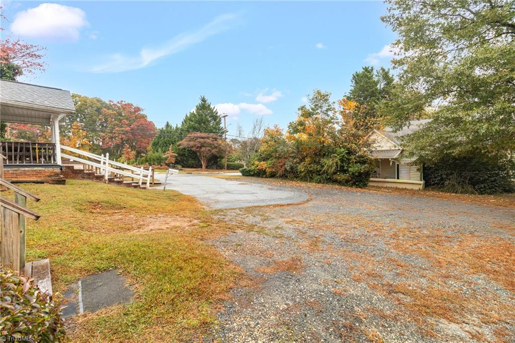 main property photo 25