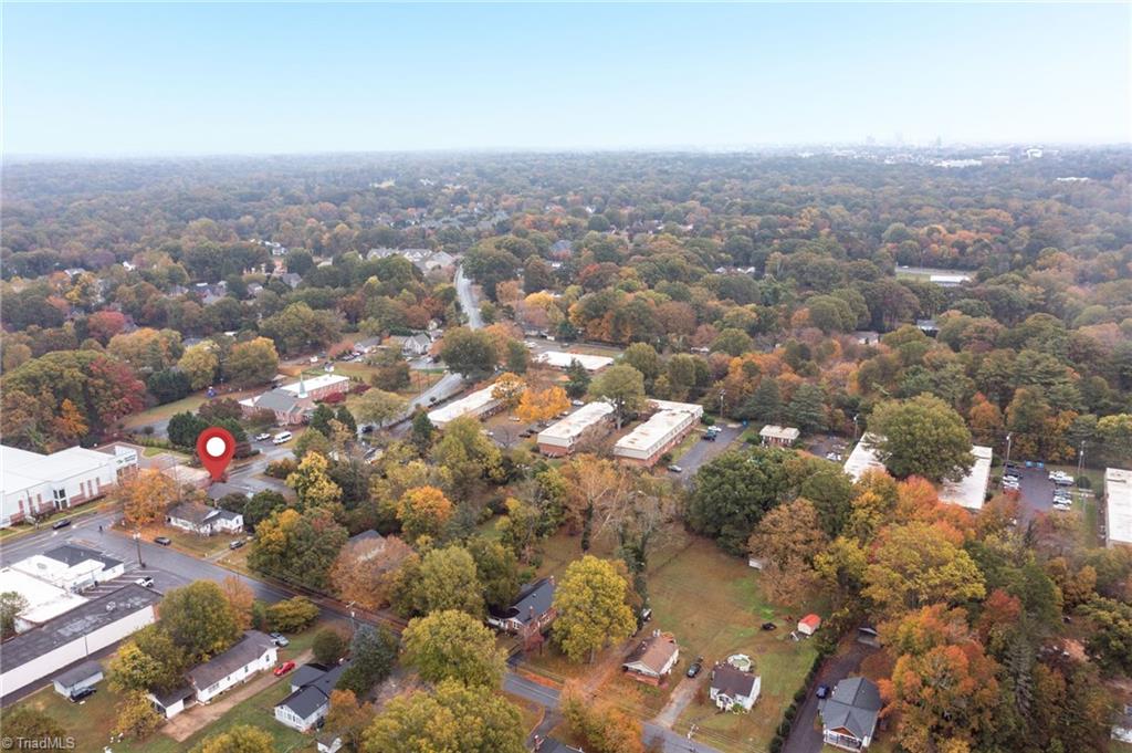 main property photo 30