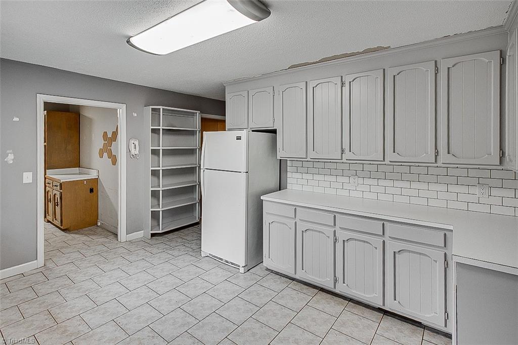 property viewer photo 10